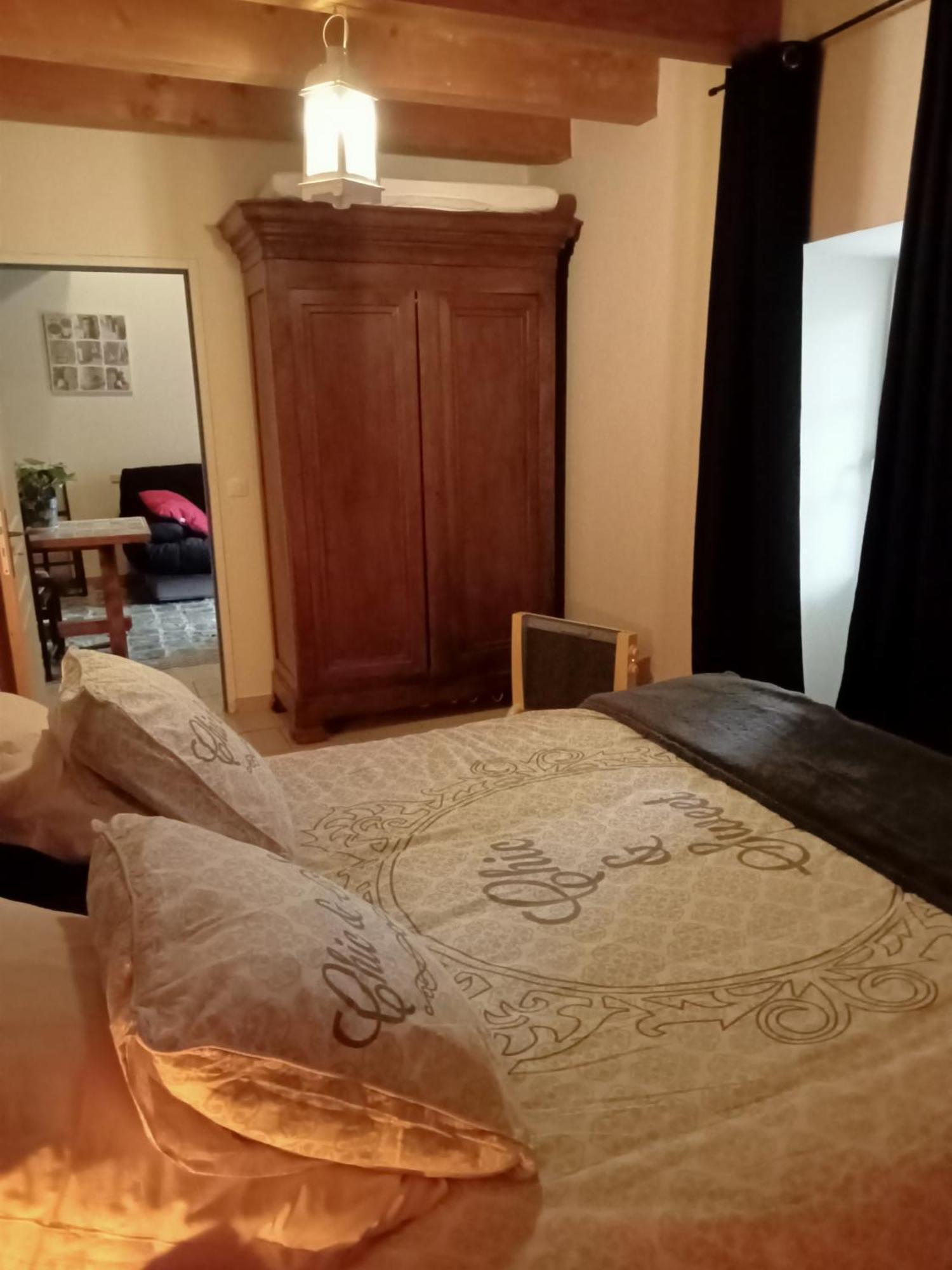 La Dame Blanche Bed & Breakfast Saint-Maurice-d'Ibie Exterior photo